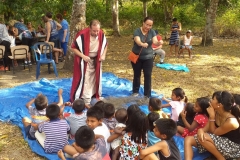 Escuela Biblica de Verano con la Iglesia de Park en Guacuco (2)